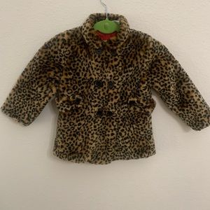 Adorable EUC Beluga New York faux leopard jacket